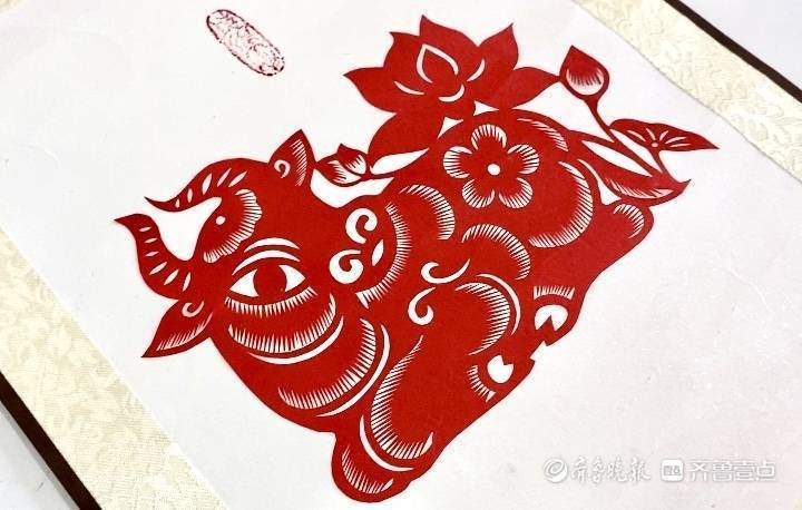 泰安年俗生肖剪纸话新春小福牛寓意牛年好事连连