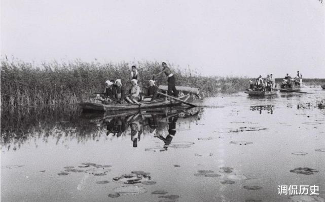 他是小兵張嘎的原型被稱為雁翎神兵在白洋淀與日軍鬥智鬥勇