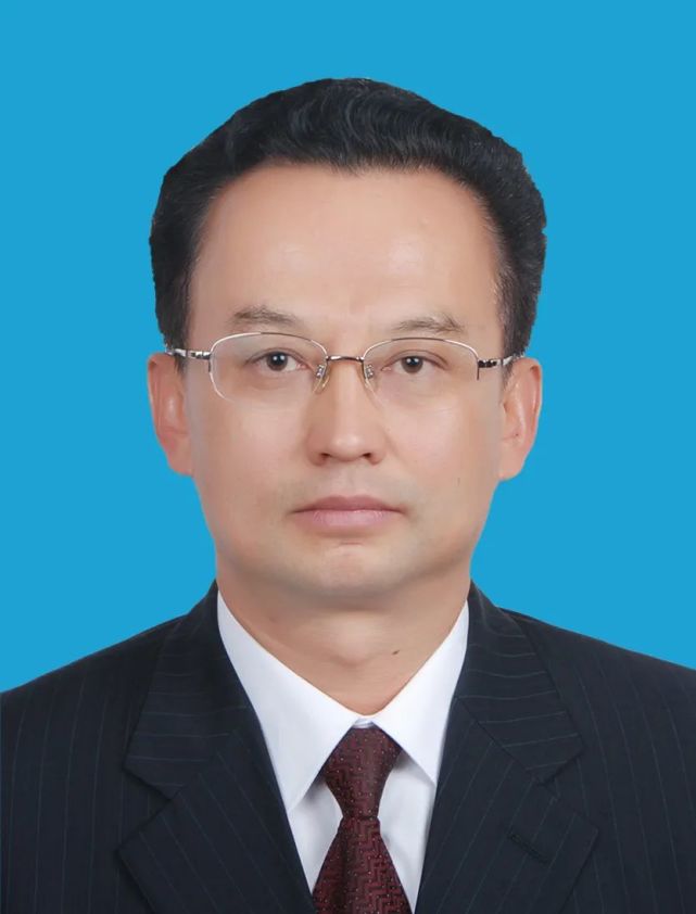 杨玉经,沈凡,沈左权当选自治区人大常委会副主任,王文宇当选自治区