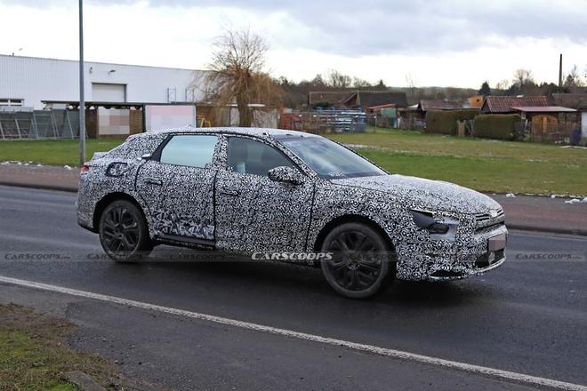 变身跨界suv/2022年初上市 全新雪铁龙c5谍照首曝