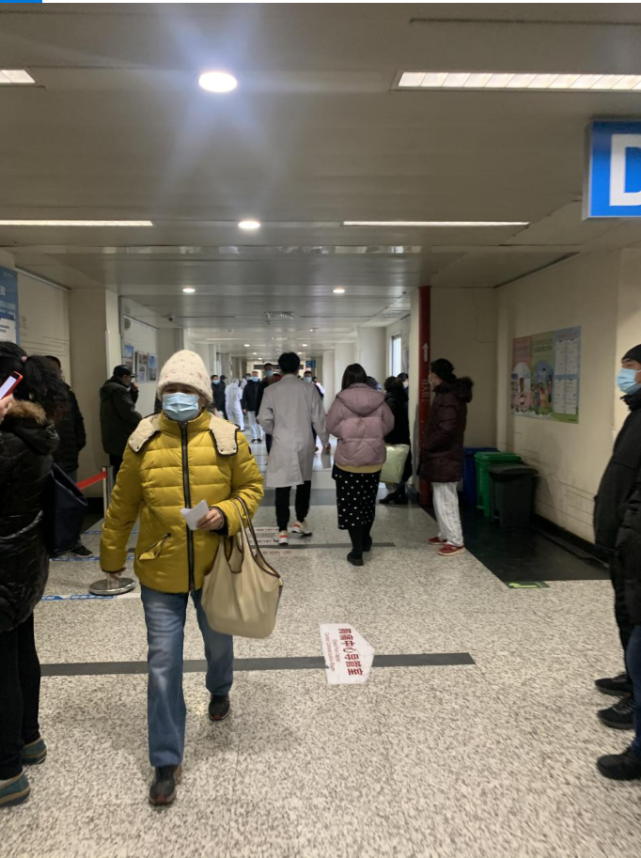 时值一月末,据春节只有不到两周的时间,而在中日友好医院急诊科,患者