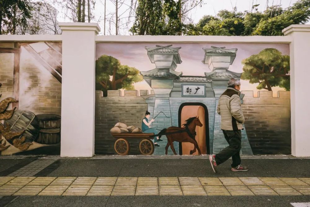 藏不住了在这里打卡全世界的网红墙