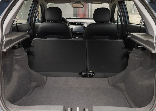 瑞虎3x定位于小型suv搭载了15l排量主打家用代步取向