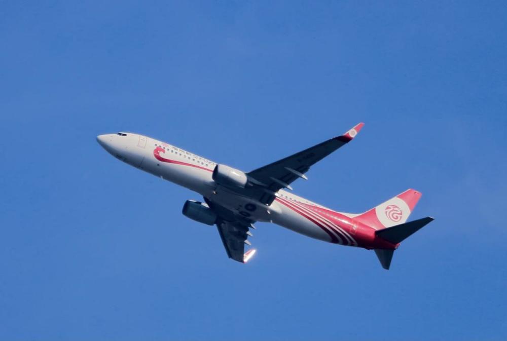 福州航空:连续六年安全飞行 累计突破22万小时_腾讯新闻