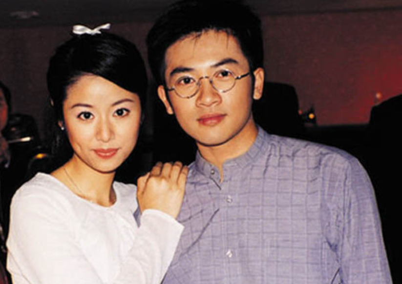 低调十几年,47岁苏有朋老婆身份曝光,原来是大家熟悉的人_腾讯新闻