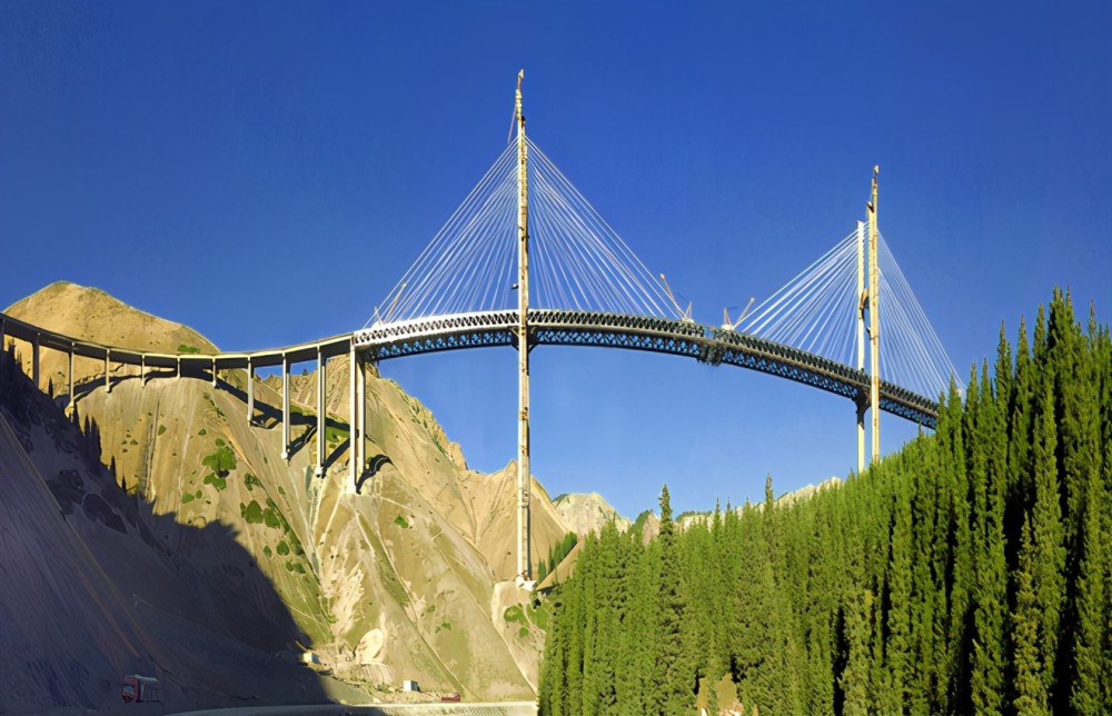 新疆最贵的大桥,耗资23.9亿,每米造价高达340万_腾讯新闻