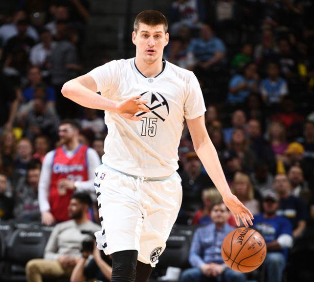 nba球星中的白胖小子约基奇