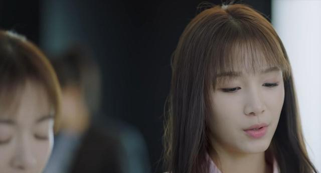 正青春除了有高学历凌潇潇虽有心机但实际上很蠢