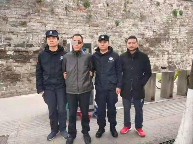 民警晨练时与小偷撞个正着|澧县公安局|民警|常德|盗窃罪|兰江公园