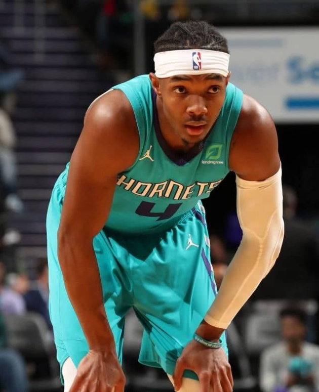 裁了巴图姆,人家焕发第二春,黄蜂队还有个效率更低的格拉汉姆