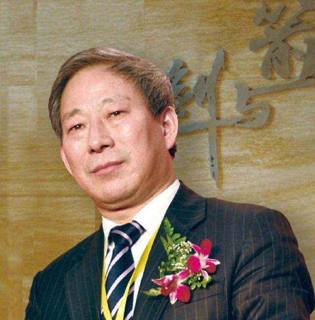 学生当老婆,曾180天推平700座山|莫言|严介和|张云芹|诺贝尔文学奖