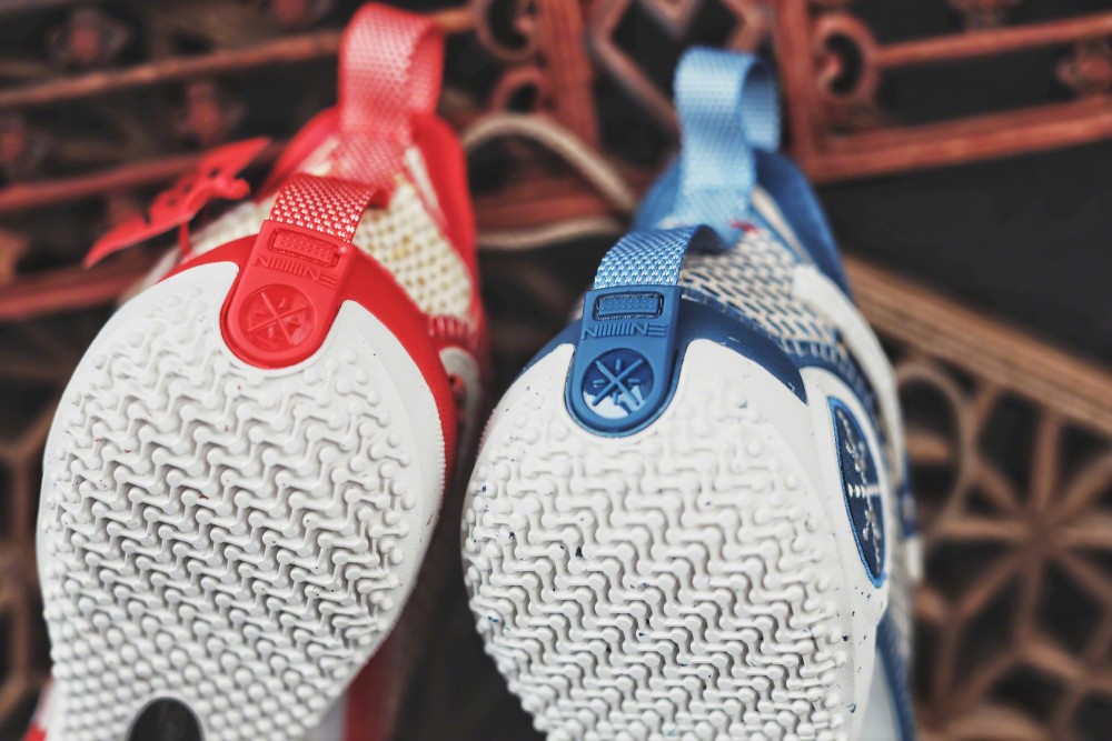 liningwow9中国牛年双配色版本曝光