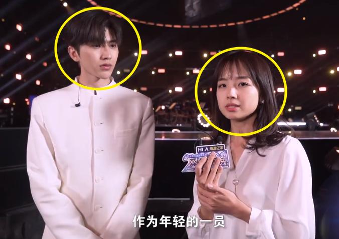 蔡徐坤王冰冰同框,离开精修生图状态超养眼,这是什么神颜组合!