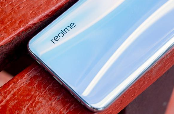 realme也推出骁龙870新机性价比再次引爆