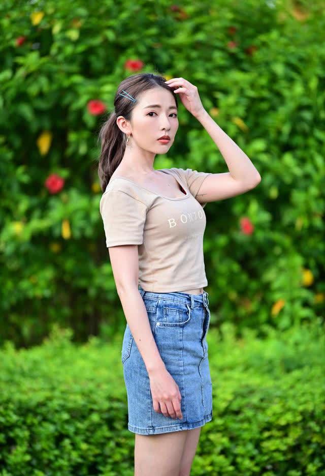 身材娇小的台湾姑娘笑容很甜很阳光