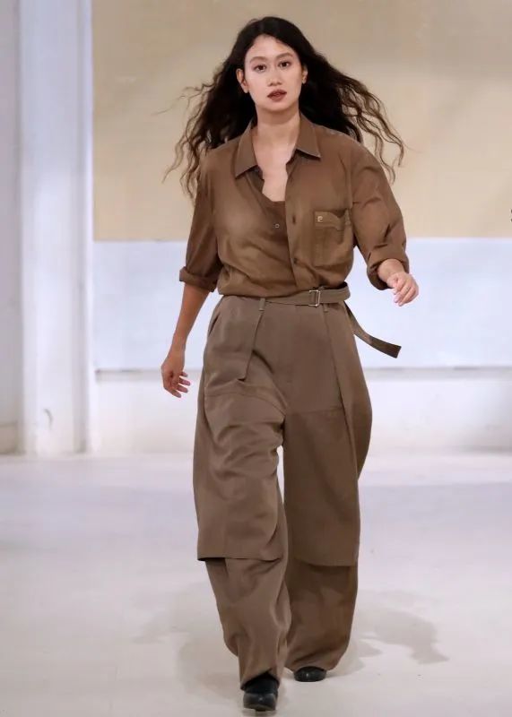 极简主义缔造者身高158cm气场却很强大