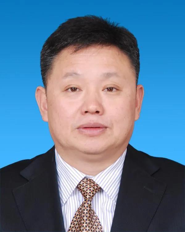 黄建华当选韶关市人大常委会副主任陈小飞当选韶关市中级人民法院院长