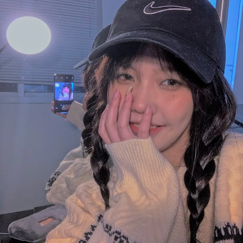 白月光与朱砂痣女生头像