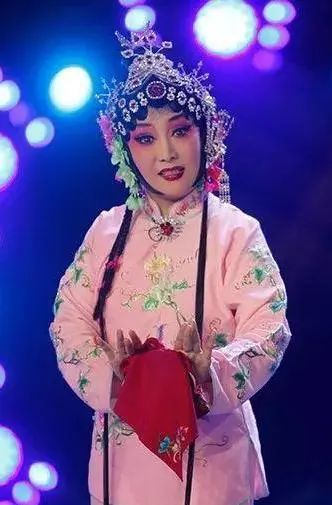 惠敏莉:最苦的日子最甜的回忆(附精彩视频)