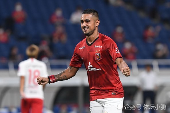 一时间菲利佩,伊尤岑科等优秀前锋都与鲁能传出了绯闻