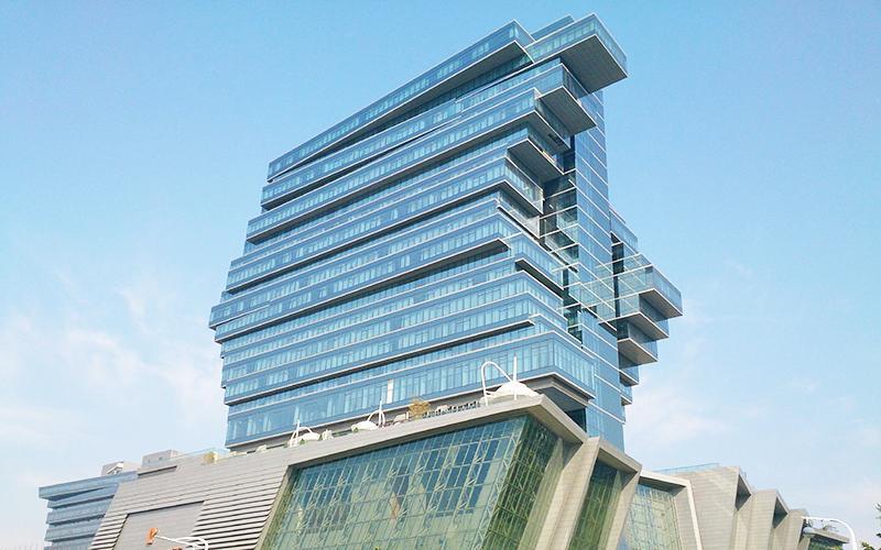 广州继小蛮腰后,又一建筑走红,耗资50亿打造人送外号"棺材板"_腾讯