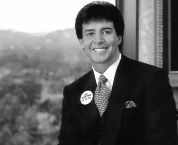 名企康宝莱因爱起航马克休斯纪念日将优质营养带给全世界