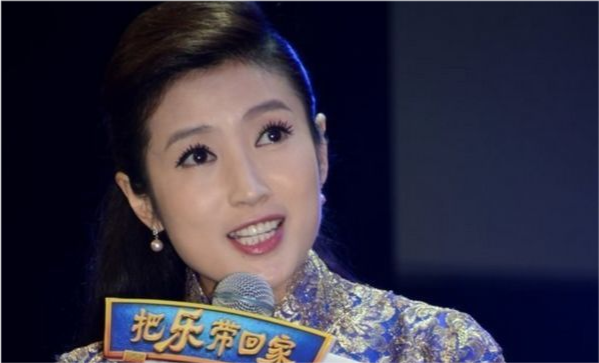 她惨遭家暴离婚,央视美女主持人如今怎样|曹云金|郭德纲|央视|徐春妮