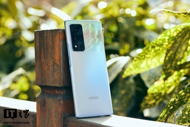 荣耀v40今日再次发售起售价3599元