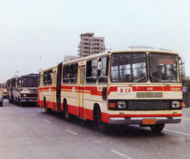 老式公共汽车bk670图片图片