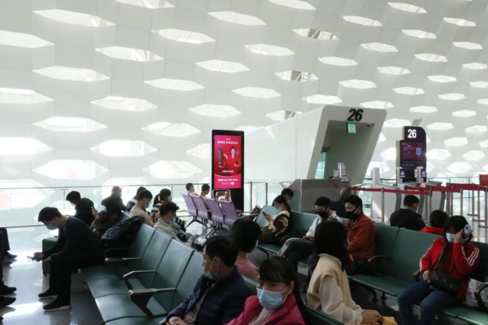 近百个登机口指示牌全覆盖凯迪仕新春加码投放持续霸屏深圳机场