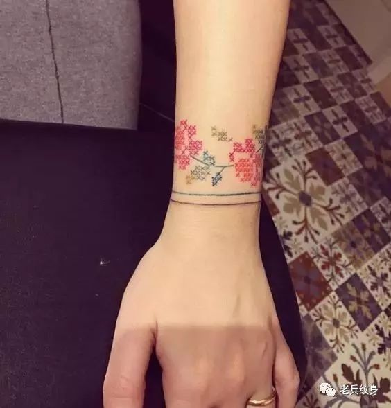 经典手腕纹身潮人都选这几款图案