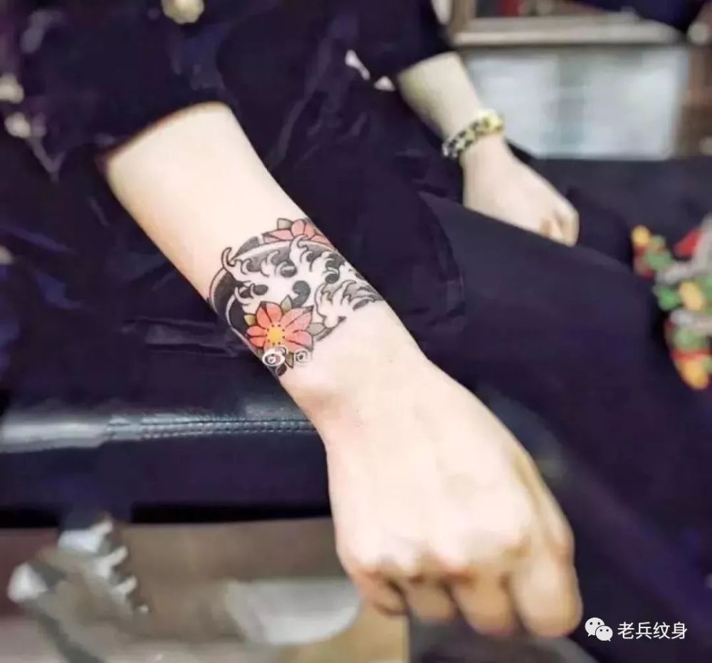经典手腕纹身潮人都选这几款图案