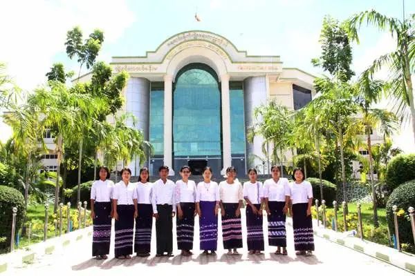 叶津农业大学曼德勒大学(university of mandalay)的教职员工可以在