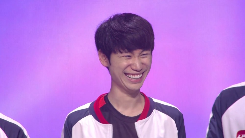 简单来说,doinb虽然日常生活交流没有问题,但是他的识字水平肯定还是