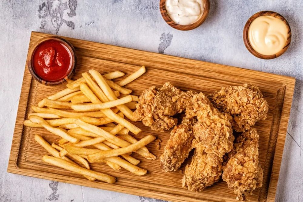 一包薯片就增加心血管病危险?有关油炸食品的 9 个问题回答