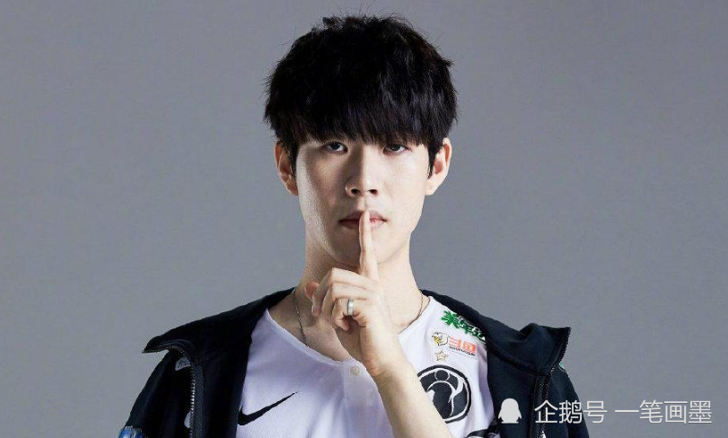 TheShy状态下滑严重，英雄池成为他最大软肋，失去纳尔他就不会玩了