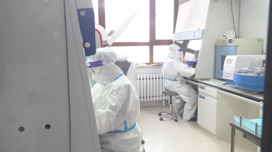 战疫有我明水逆风而战用严谨的数据守护生命的希望明水县康盈医院检验