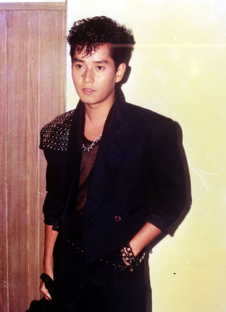 1987年周润发一句无心之言谭咏麟决定永久退出领奖台