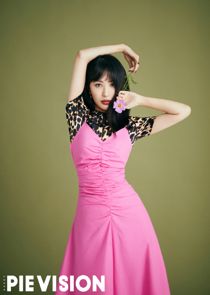 黄晓明baby妇唱夫随后李菲儿表态我没资格插手别人的人生