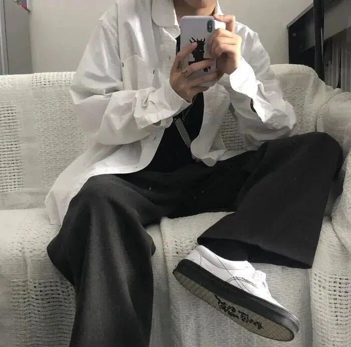男生头像冷酷帅气侧脸头像