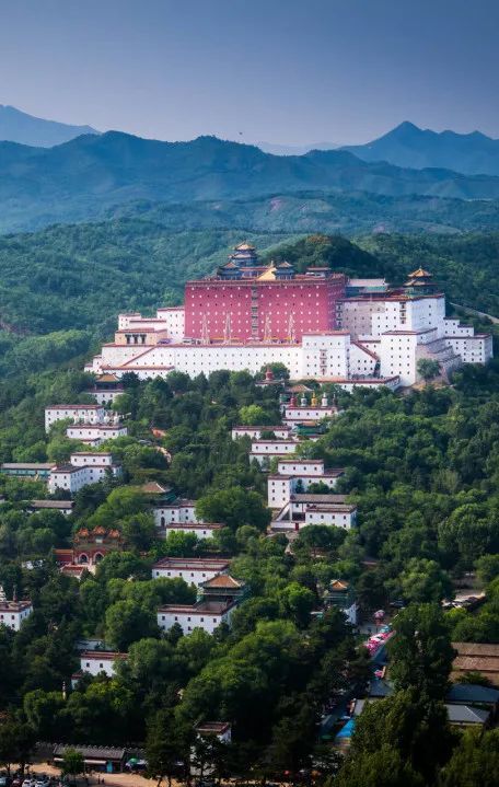 国家级设计家族的百年匠心明朝末年,出身木工世家的样式雷始祖雷发达