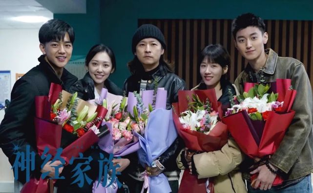 徐悦神经家族圆满杀青解锁新角色挑战优秀青年医生