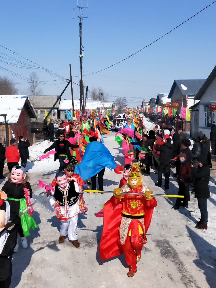 东西南北中年俗看异同