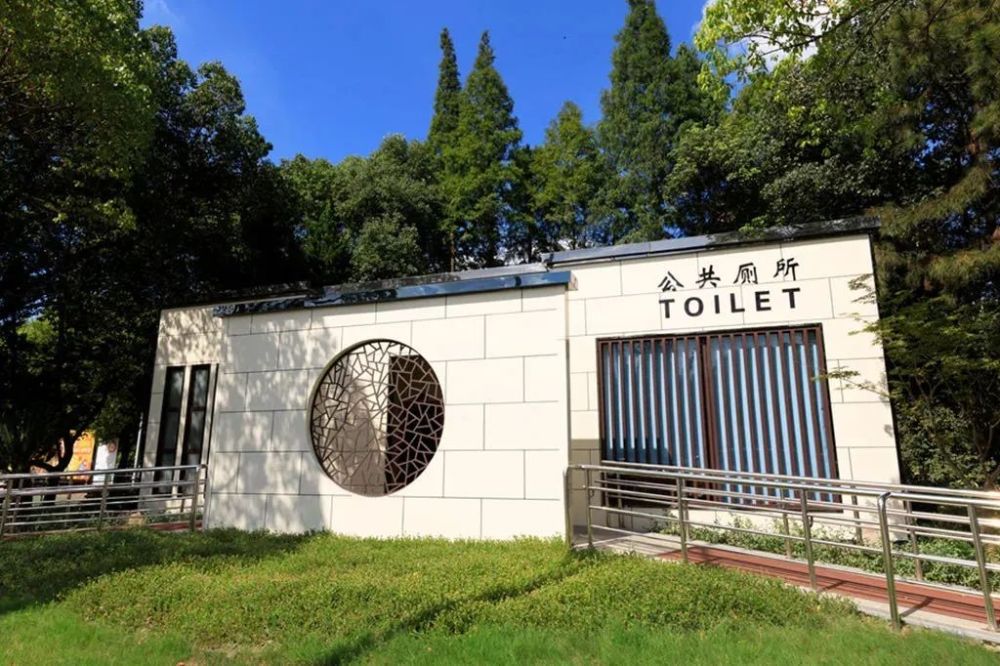 厕所革命提升花桥城市环境