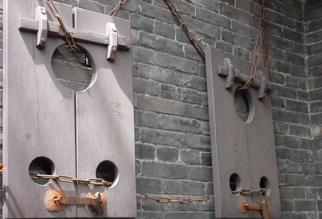 枷刑并非死刑但其受刑者的痛苦程度却比斩首更为残酷