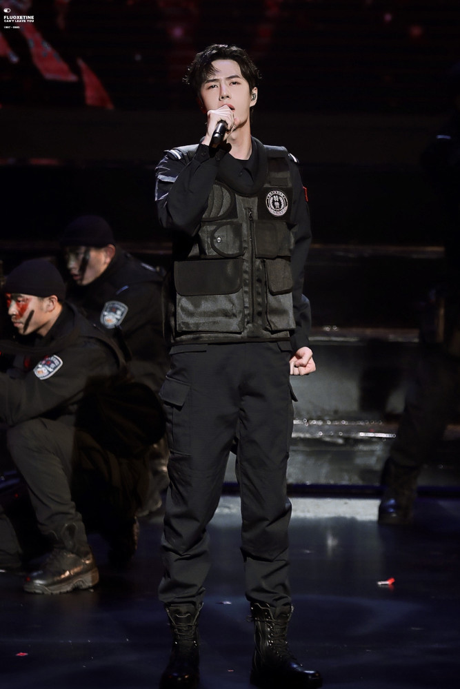 王一博一身正气的王警官