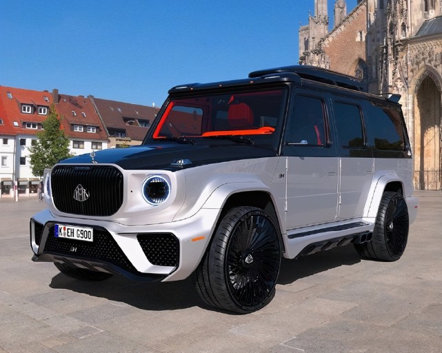 2021款迈巴赫g900实车亮相外观炫酷堪称suv中的帝王