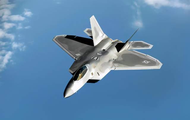 f22首飞于1997年,服役于2005年,早期制造的战斗机服役年限将近20年了