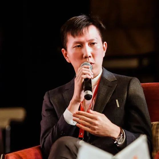 肖恺诗莉莉联合创始人品牌负责人危中有机,大浪淘沙,内卷化.