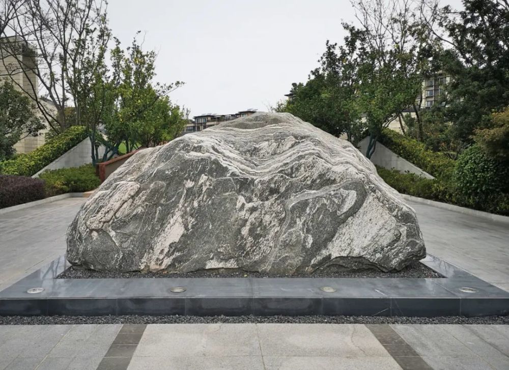 婀娜多姿的变质岩